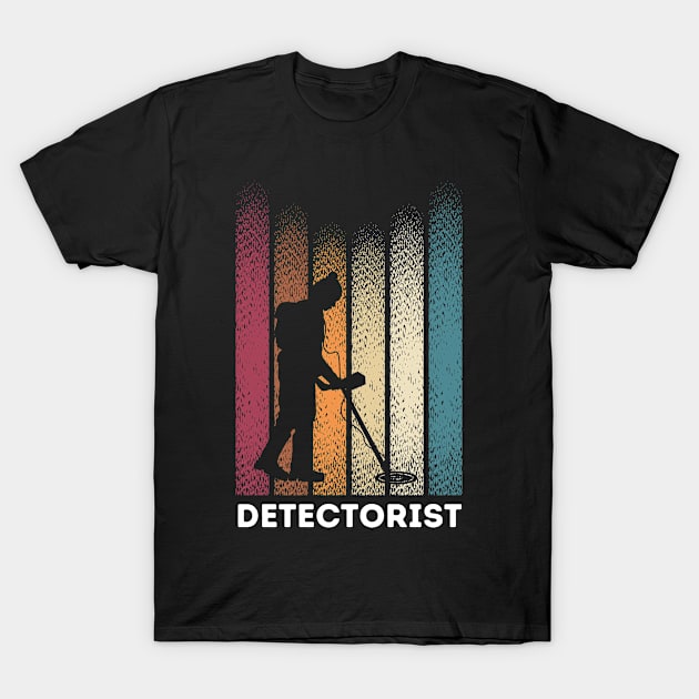 Detectorist Metal Detector Metal Detecting Gift T-Shirt by amitsurti